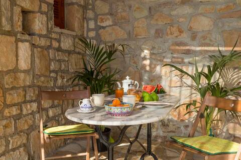 FOS-A Window to the Ionian-2min walk to the beach