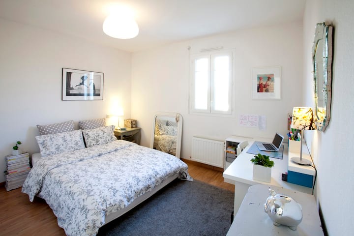 Jolie Chambre Proche Bx -Bx Lac - Bordeaux