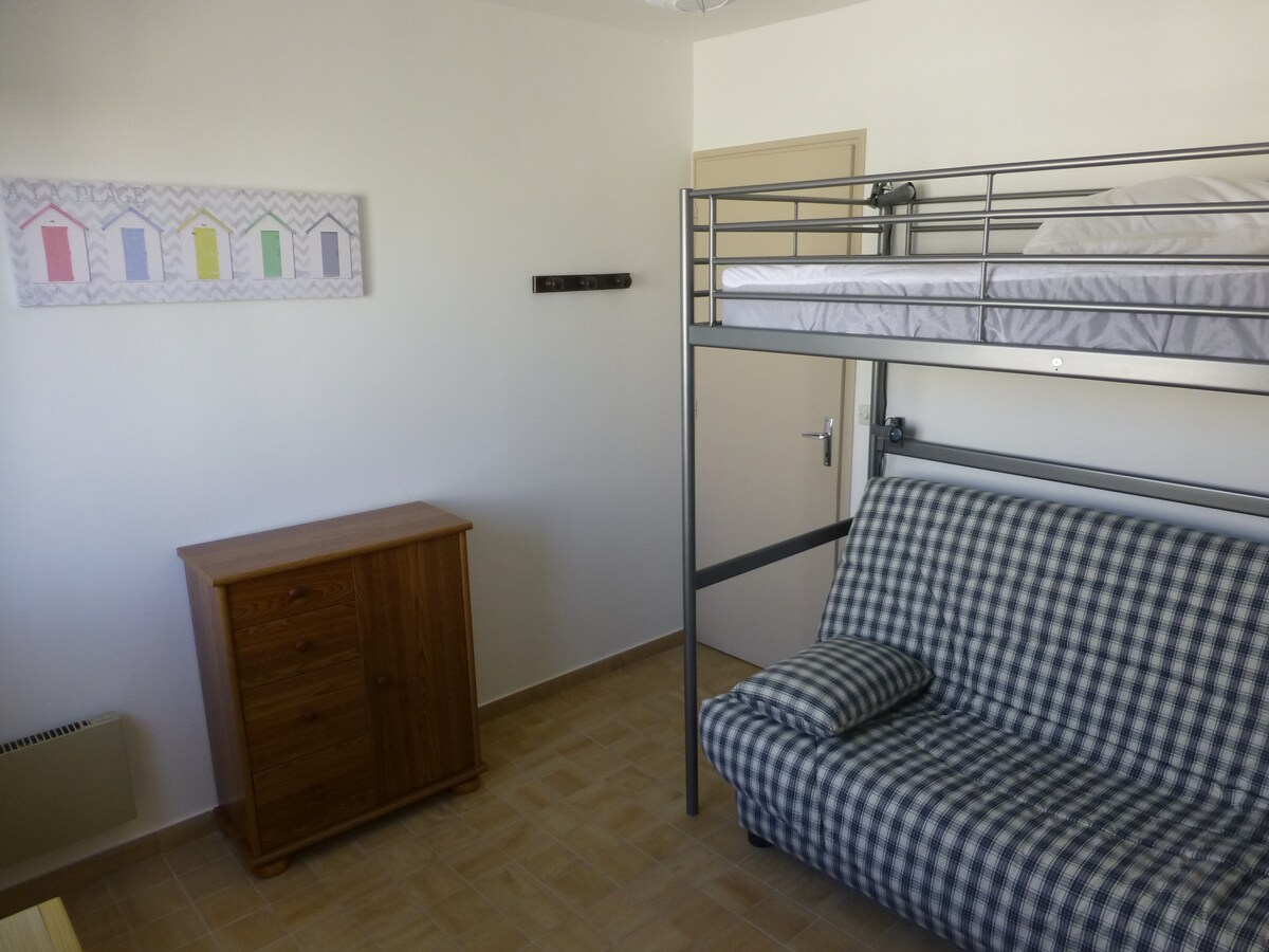 Dormitorio con capacidad para 3 personas