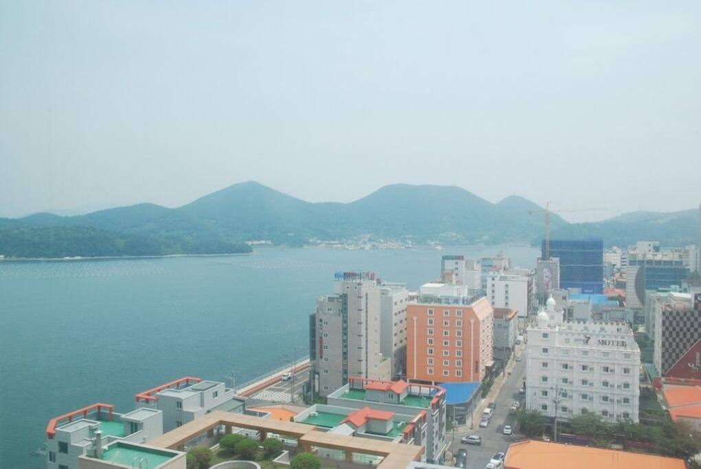 거실에서 보이는 오션뷰 . 넘 멋지죠 ^^