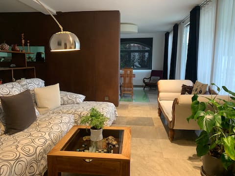 Top performing Airbnb: Apartment 3 Min Beach and 15 Min Downtown in Tarragona