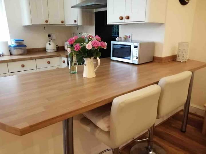 1 bedroom lodge large grounds with free parking Guest houses for