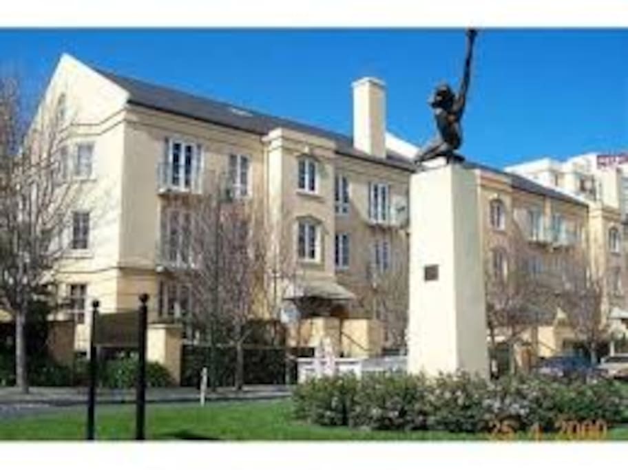 Great little cul de sac moments walk to the CBD, so quiet you forget you're in the city centre.