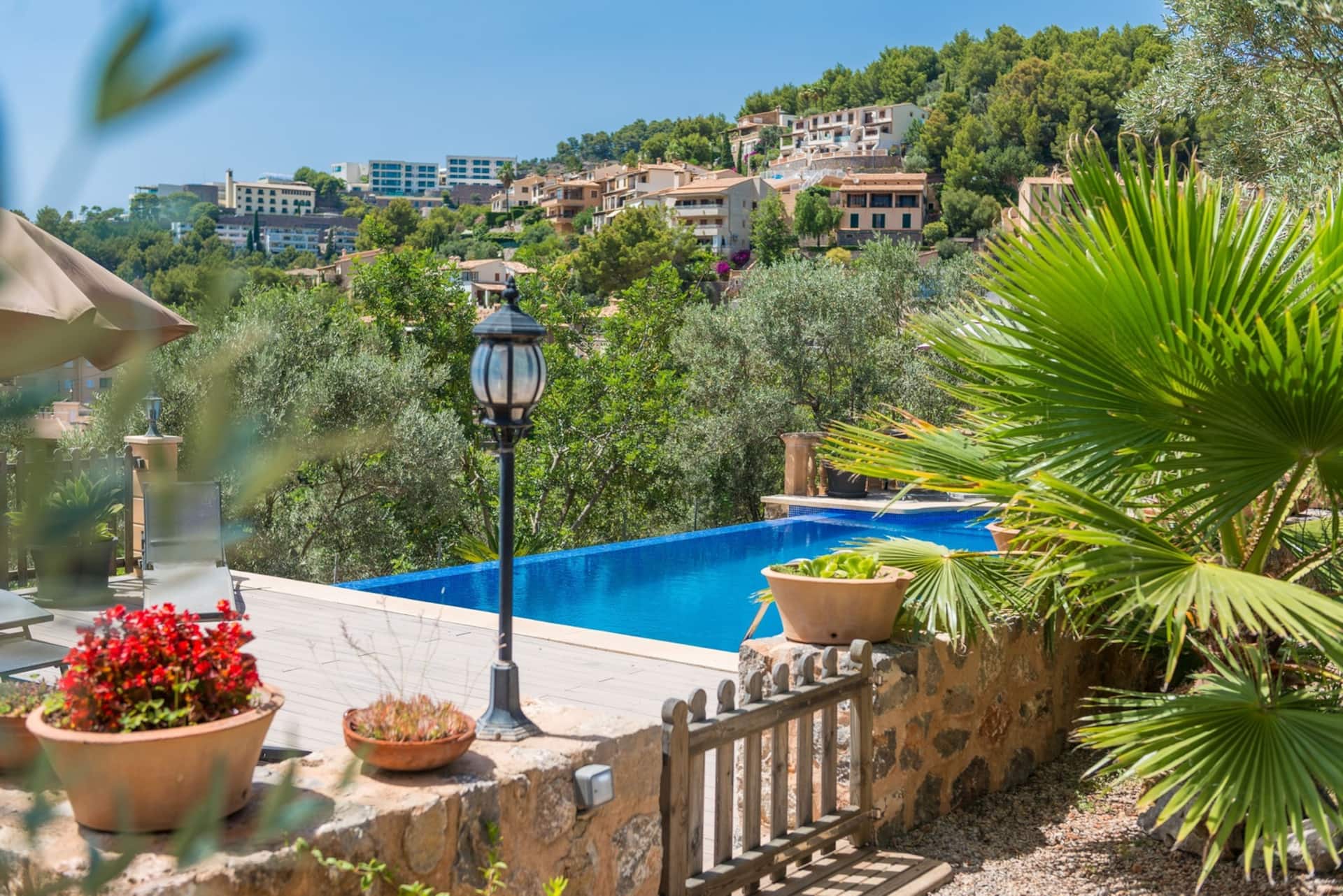Casa „Can Tamany“ mit Bergblick, Gemeinschaftspool, Garten und WLAN — Foto 3