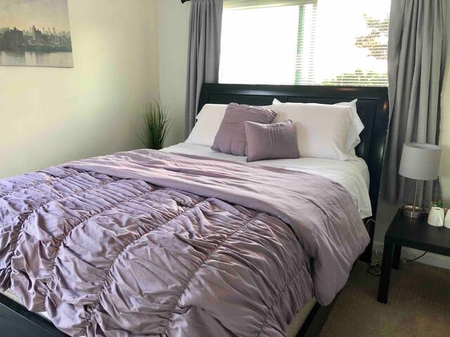 Private San Diego Suite w/Furnished Deck