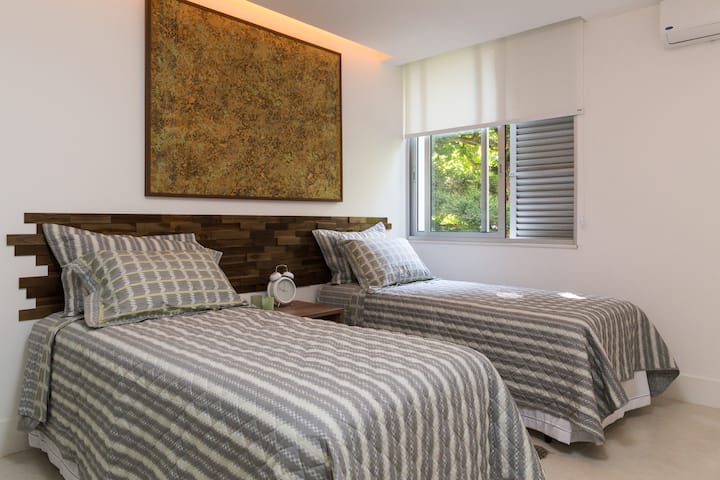 غرفة النوم 2