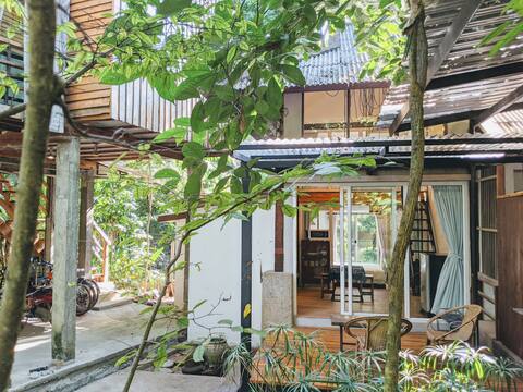 Minimalist Terrace House  (Ram Poeng GH#2)