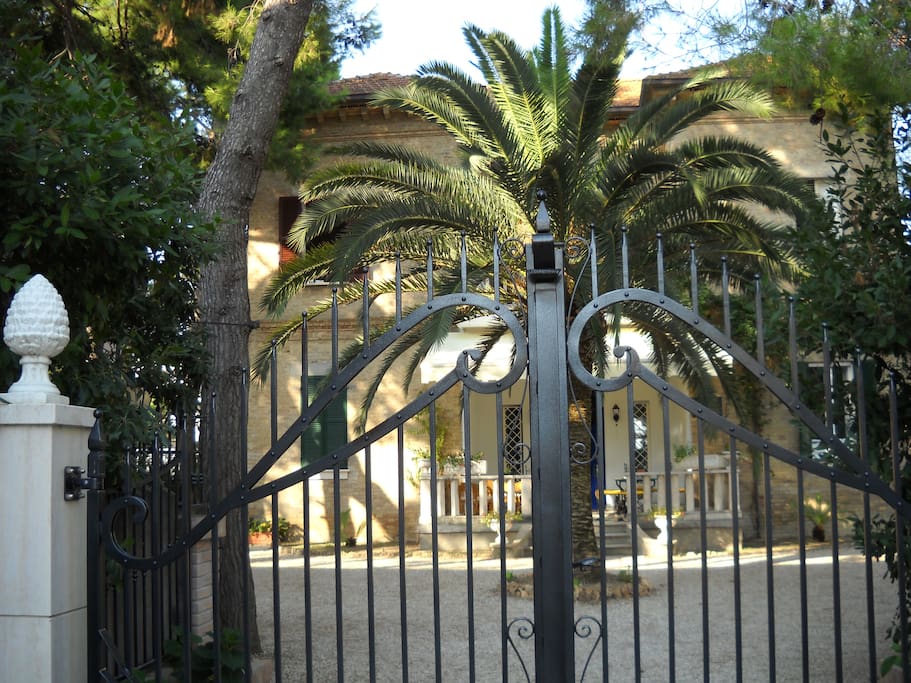 L ingresso principale