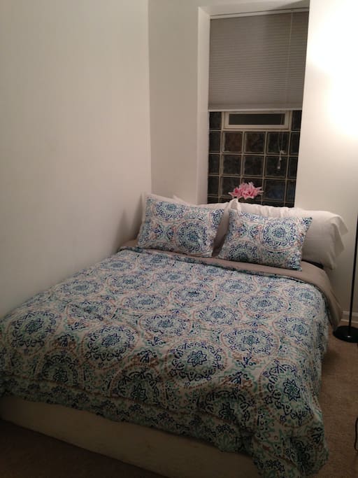 Private, comfy & quiet bedroom.