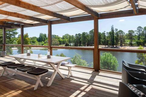 The Lakehouse Beechworth. Absolute Lake Frontage.