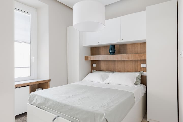 Cozy and luxury loft 15 min walk from Colosseum -M