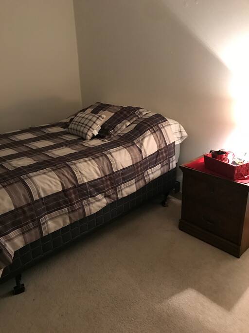 Guest bed