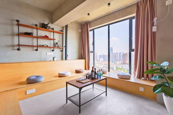 荒川自然 近4号线地铁口 渔人码头 岳麓山 湘江风光 工业风一居 Flats For Rent In Changsha Hunan China 荒川自然 近4号线地铁口 渔人码头 岳麓山 湘江风光 工业风一居 Flats For Rent In Changsha Hunan China