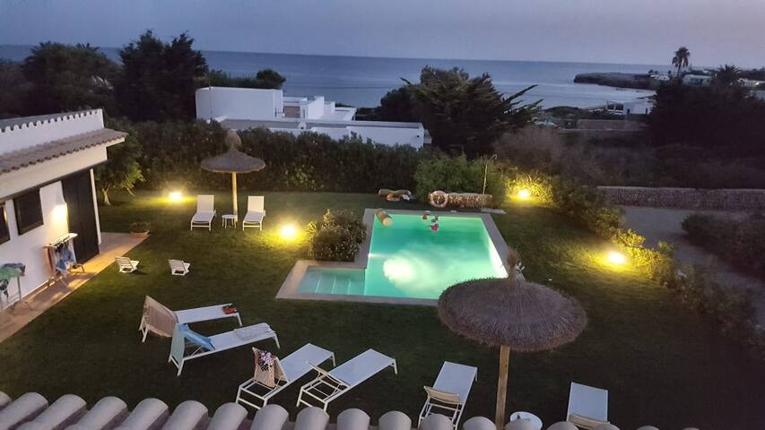 VILLA – FRENTE PLAYA 4 SUITES EXCEL.UBICACION gallery image 2