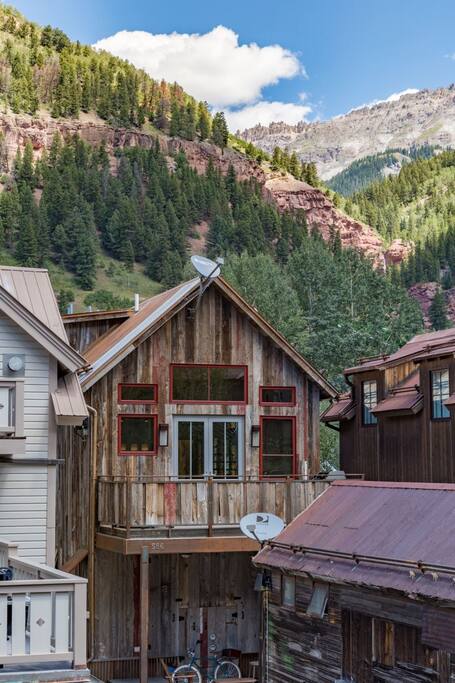 Nestled in the box canyon, this home doesn`t skimp on views OR location