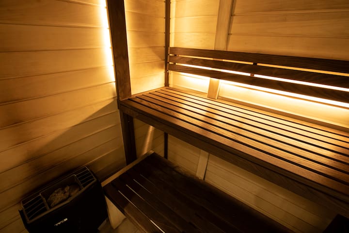 Hoom Home & Hotel managed Airbnb listing 1