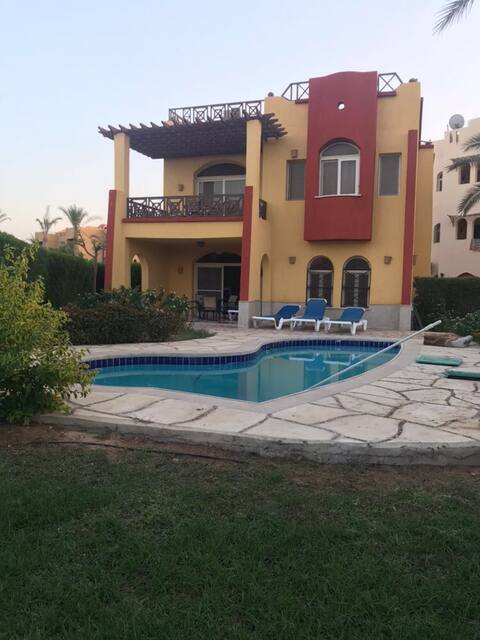 Villa "Sea beach", full privacy up to 8 people