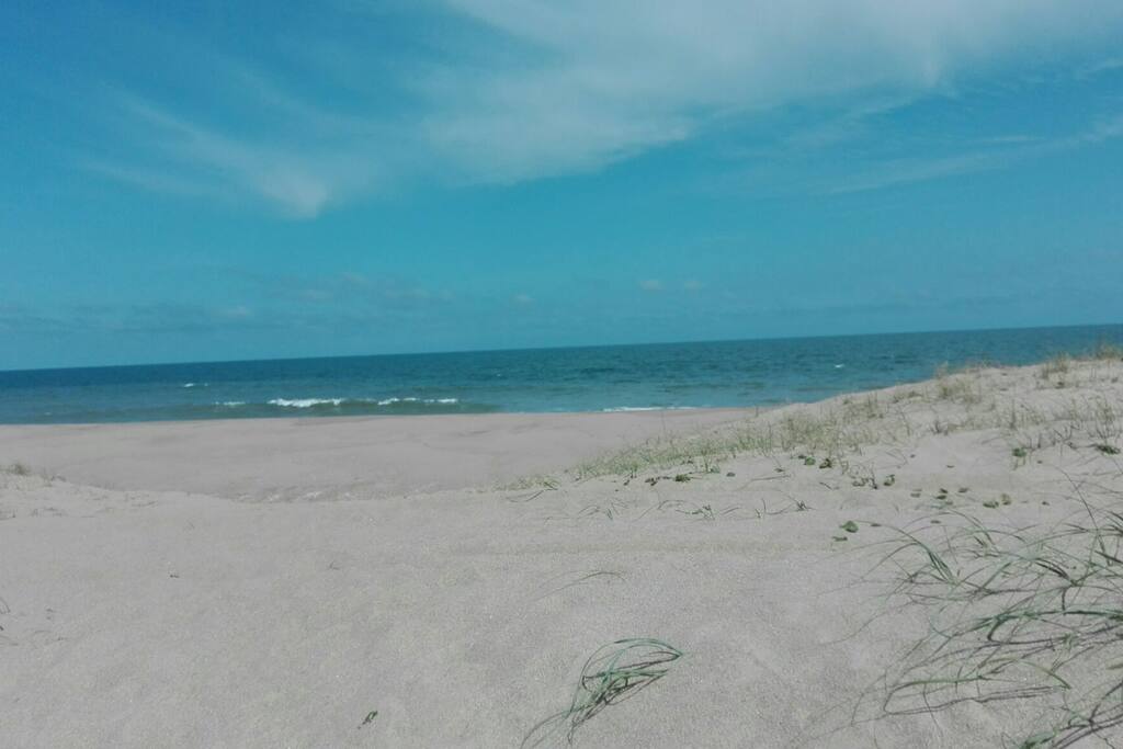 OCEANO ATLÁNTICO MARAVILLOSO!
Combinacion perfecta de tranquilidad en la costa con la opción de estar a minutos en las playas más populares!