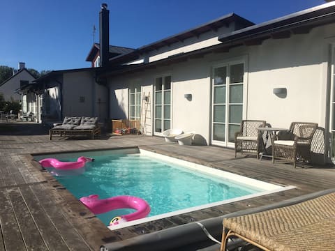 Herb garden, villa with pool & fireplace
