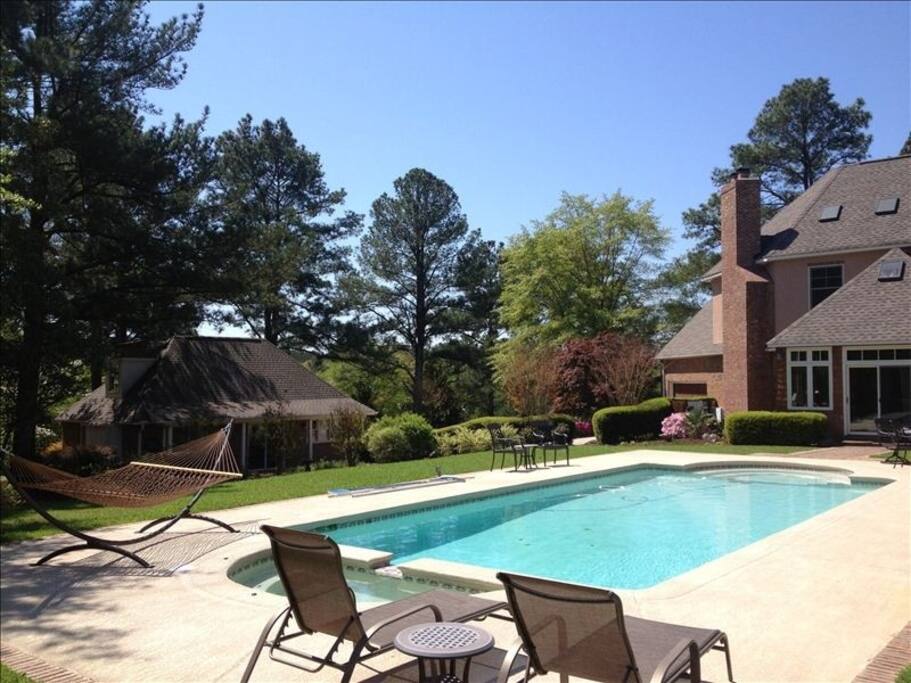 Adjoining Cottage off pool