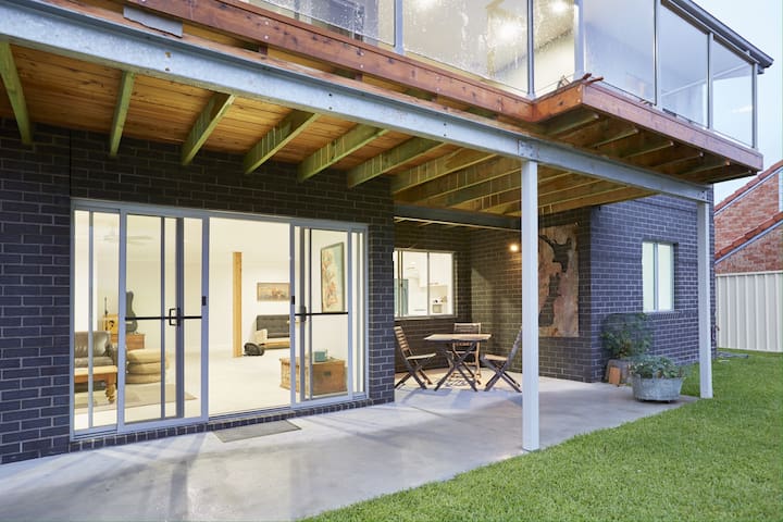 Coastal Sunset Retreat - full self contained flat