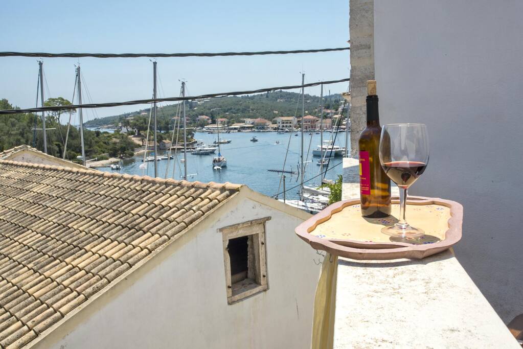 Seaview to Gaios