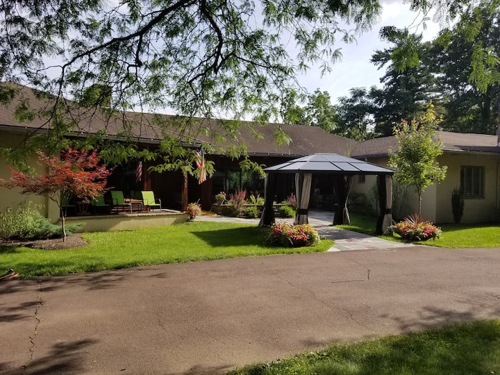 Mountain Top Estate Houses for Rent in Berwick, Pennsylvania, United