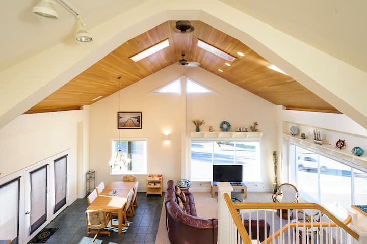 The Captain's Quarters - Anacortes, WA