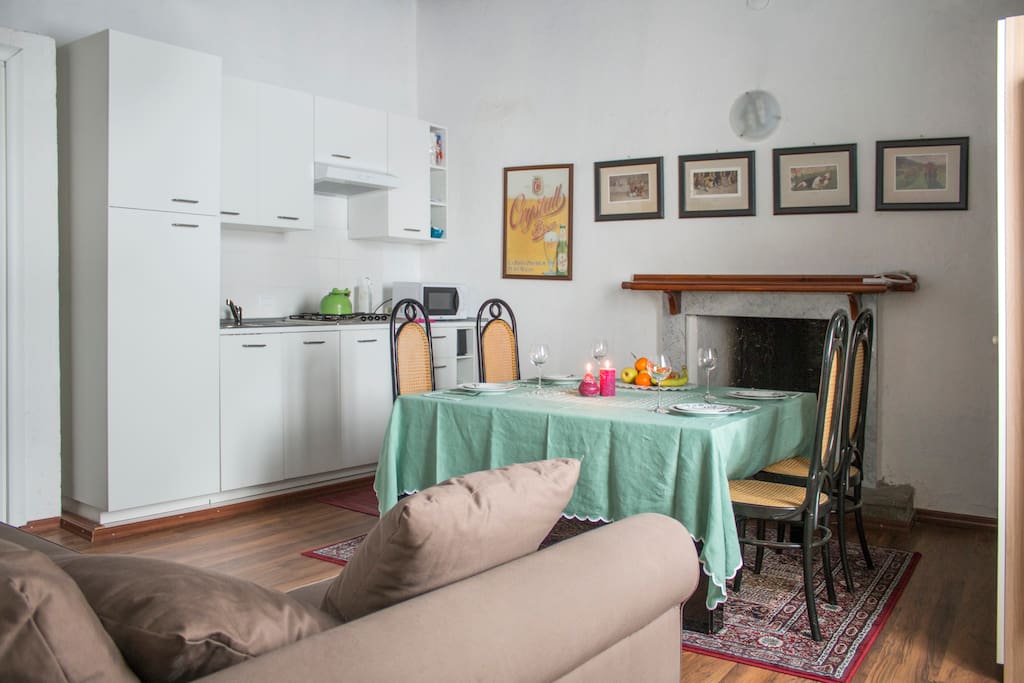 La sala con angolo cottura