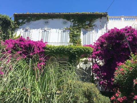 Coeur du Mourillon ,Superb villa 200 m from the sea