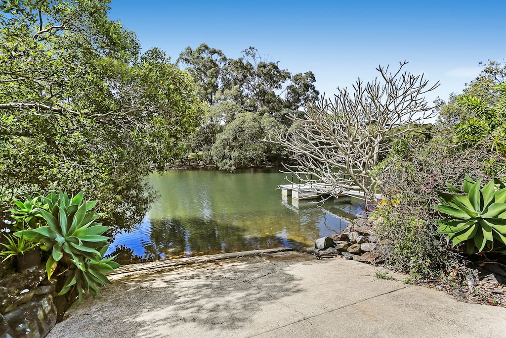 Bring your tinnie! Easy boat access