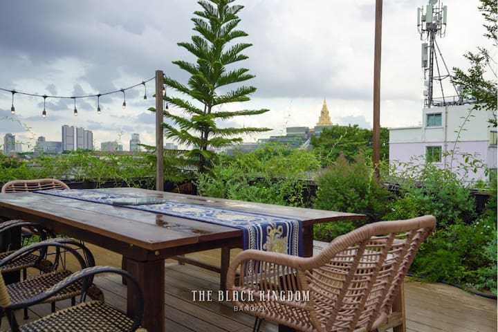 The Black Kingdom / 150m. from Mrt BangAor station gallery image 4