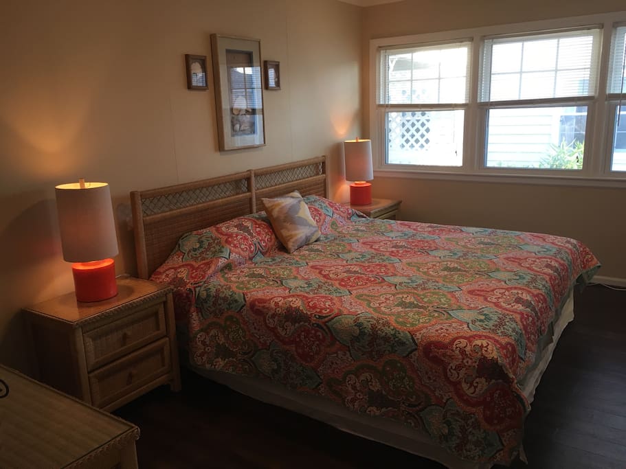 Master Bedroom with KING bed.