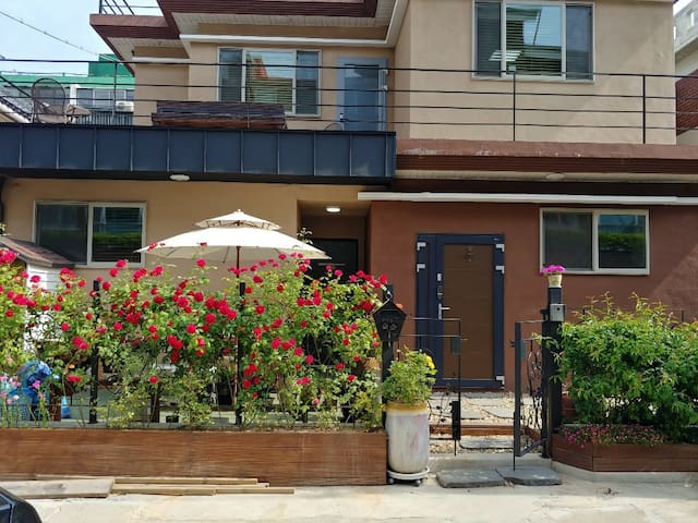 Jeong-Ah's home