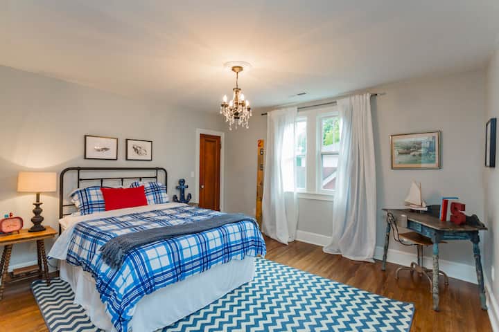 غرفة النوم العلوية رقم1. مرتبة من الإسفنج الخيزران