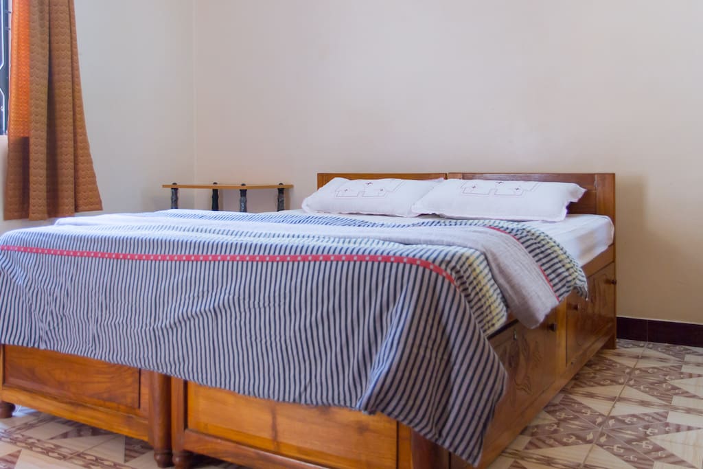 Double Bed