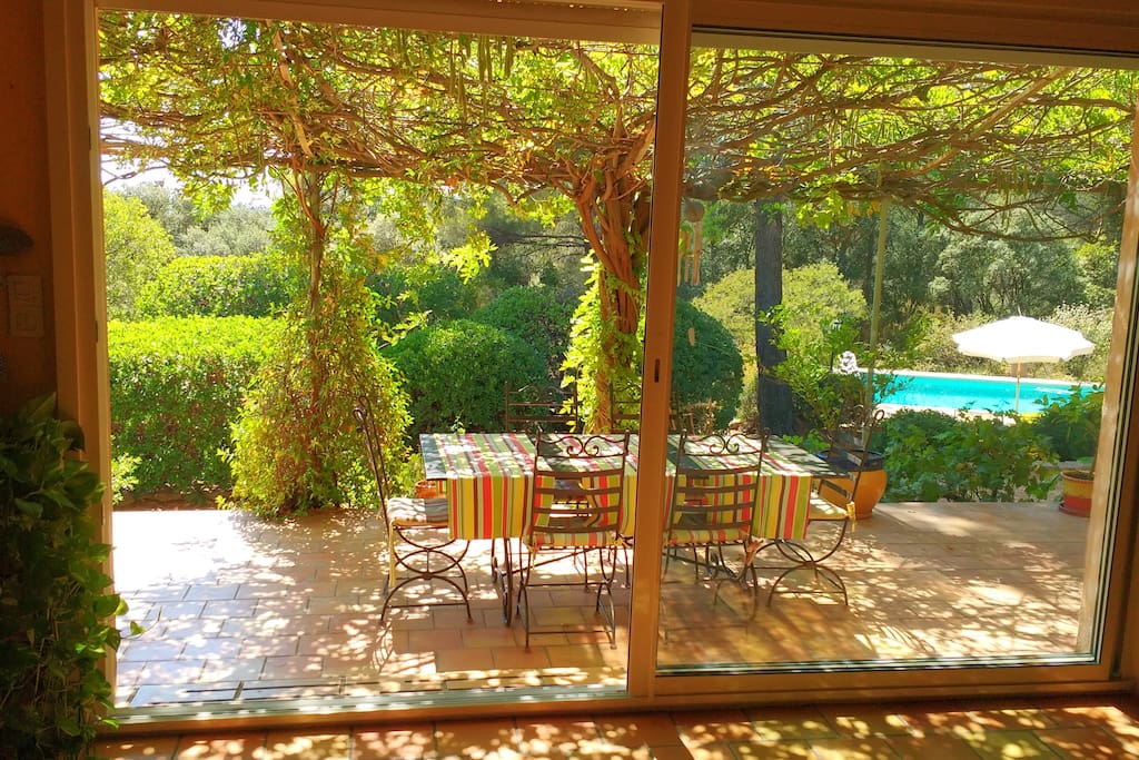 Terrasse vue du séjour