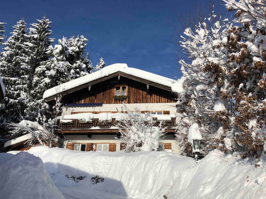 Urgemütliches Haus am Tegernsee mit Seeblick! - Häuser zur ...