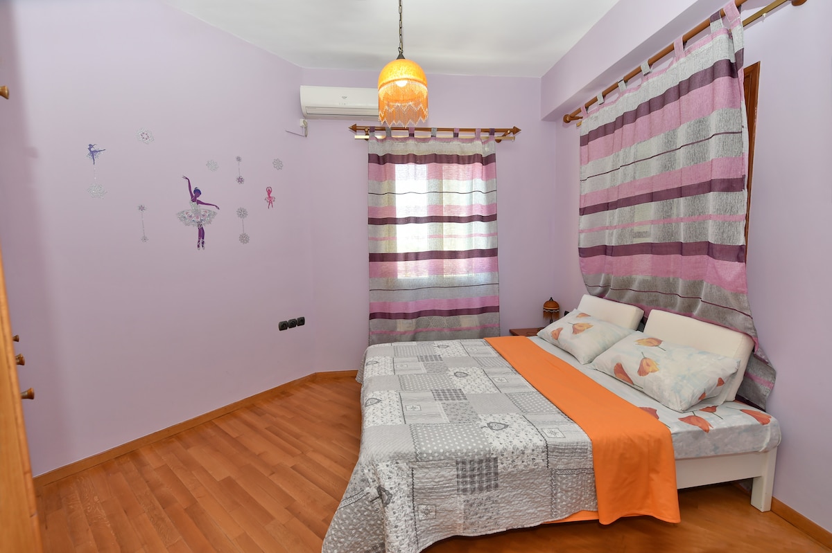 Spavaća soba br. 3 (pogled na ulaz) / spavaća soba br. 3 (ulaz)