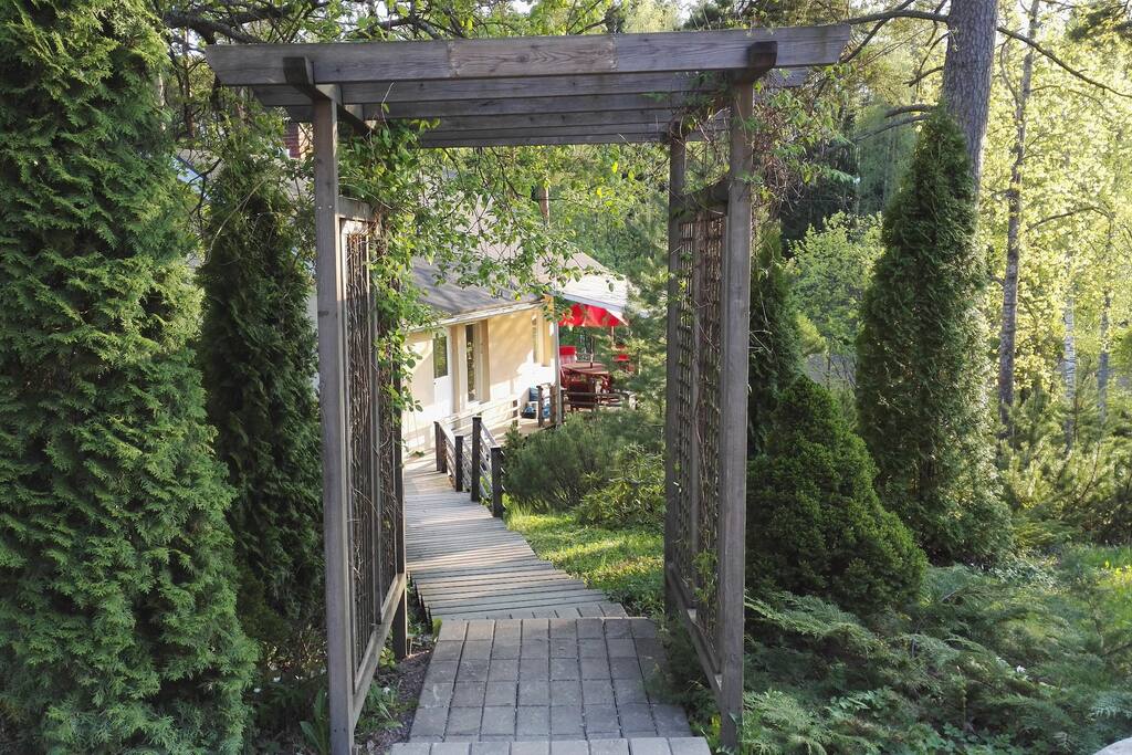 Wellcome, stairs to the house