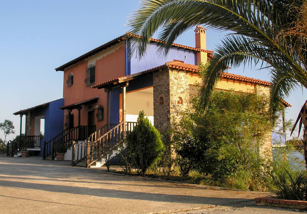 Approach to the house