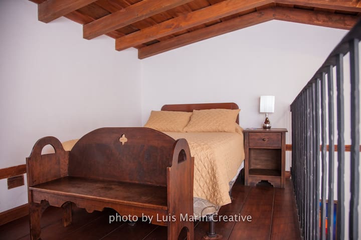 Loft room in Antigua! 10min walk from Central Park