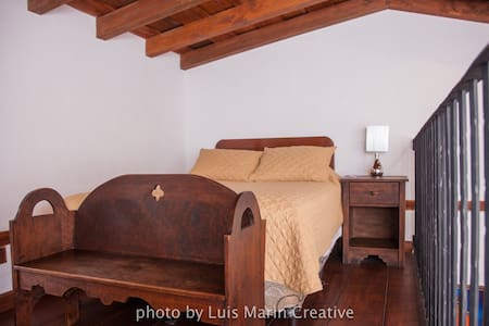 Loft room in Antigua! 10min walk from Central Park