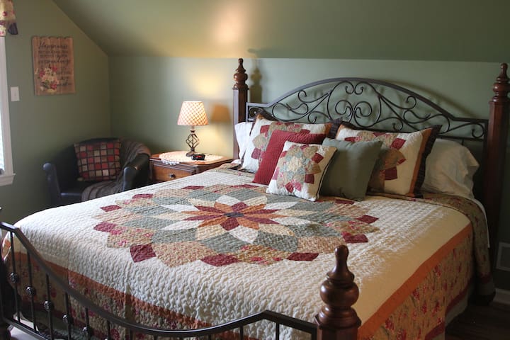 Martha's Guest Suite