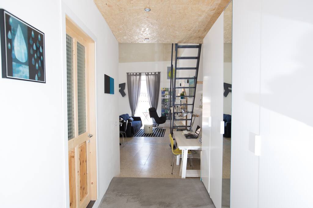Corridoio iniziale | Entrance corridor