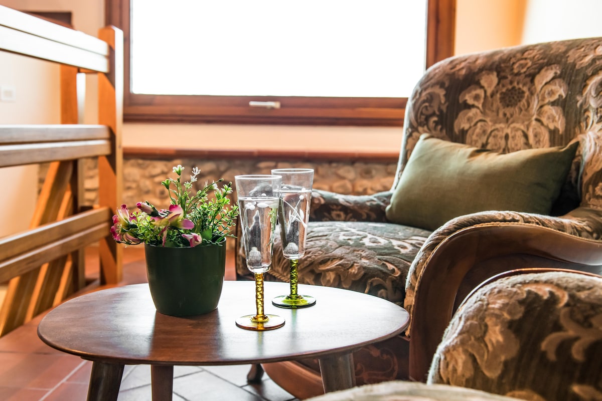 Popular Airbnb listing: House in a medieval tower with a view in Certaldo in Certaldo