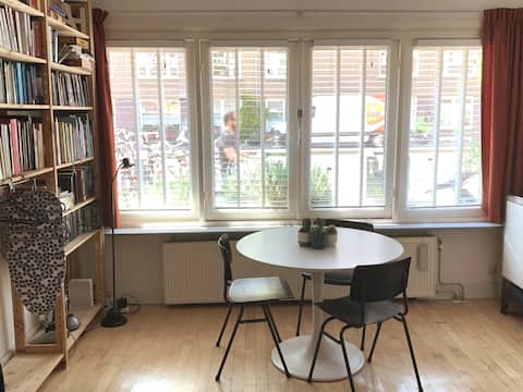 100% Legal studio w. kitchen/shower/WC