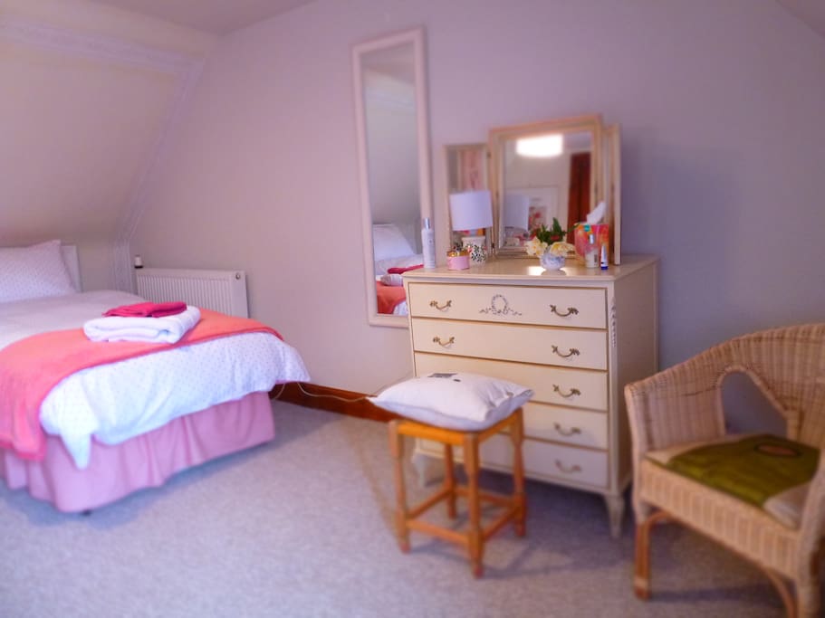 The twin bedroom