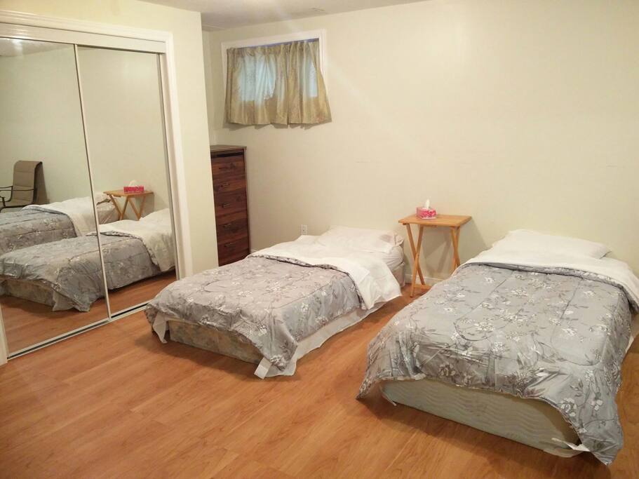 Beds & Closet