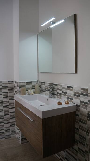 Bagno (1 di 2)